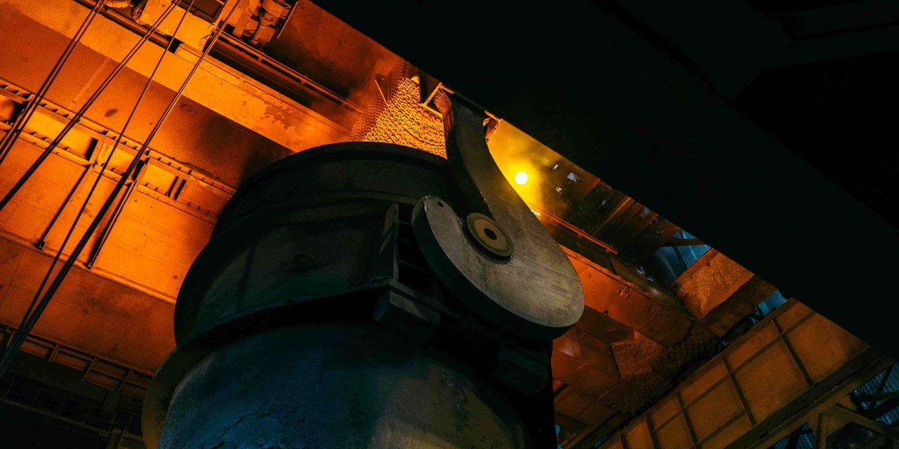 Experimental study on supercritical CO<sub>2</sub> jet characteristics and coal breakage utilization in carbon capture, utilization and storage (CCUS) process